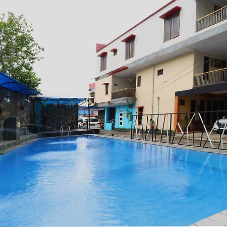 Hotel Arjuna Cisarua Exterior foto
